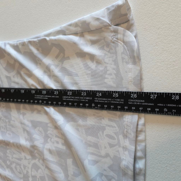 Women's Under Armour Tank Top Size M White Gray - Picture 7 of 7